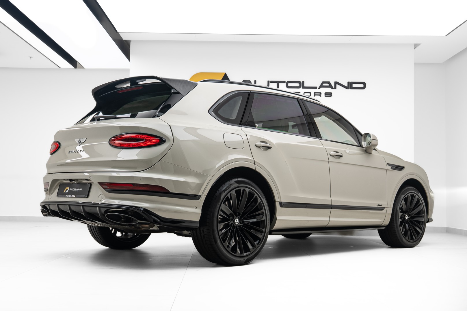 2022 BENTLEY BENTAYGA SPEED W12 (GCC) — WARRANTY FULL SERVICE HISTORY